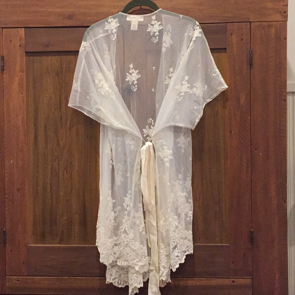 Incredibly Elegant Bridal Robe